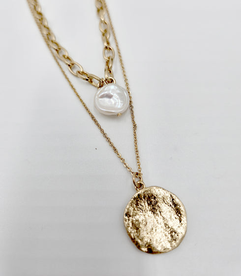 Layered Chain Link Necklace with gold coin pendant natural peal pendant gift for her