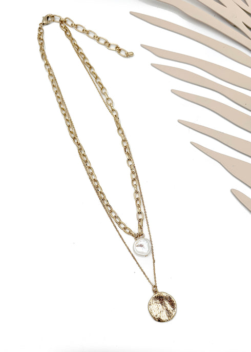 Layered Chain Link Necklace with gold coin pendant natural peal pendant gift for her
