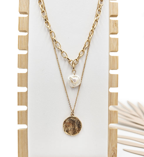 Layered Chain Link Necklace with gold coin pendant natural peal pendant gift for her