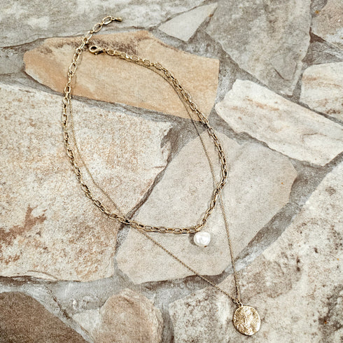 Layered Chain Link Necklace with gold coin pendant natural peal pendant gift for her