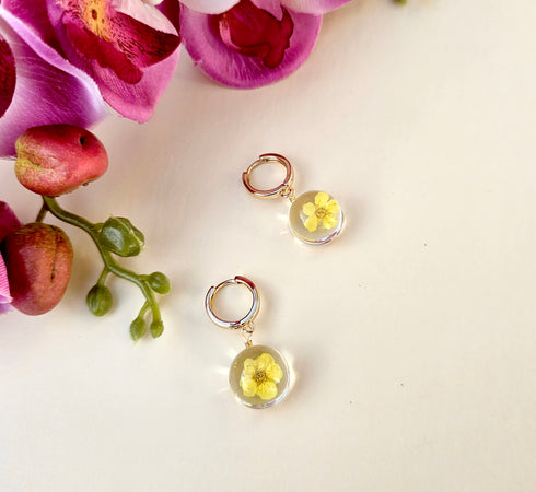 Forget me not Pressed Flowers Sphere Earrings