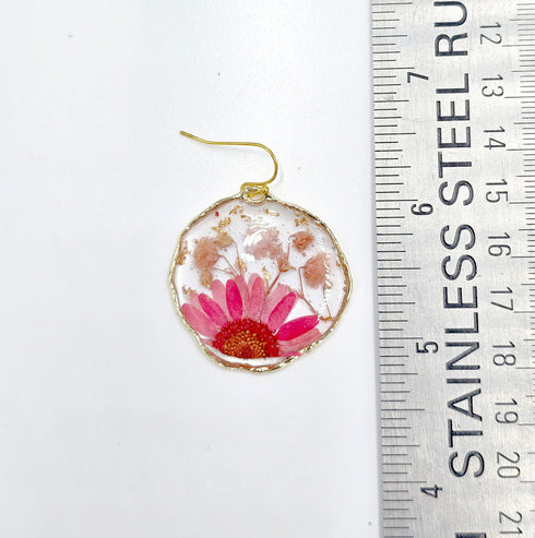 Pressed Flowers Daisies Mini Dried Baby Breath Flowers dangle earrings