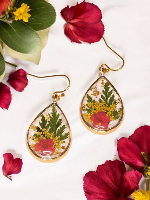 Pressed red Flowers Baby's Breath flower with gold flake dangle earrings