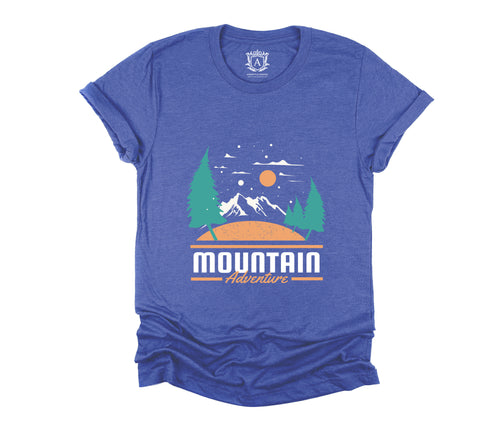 Mountain adventure Short Sleeves T-Shirt
