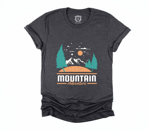 Mountain adventure Short Sleeves T-Shirt
