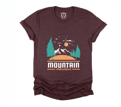Mountain adventure Short Sleeves T-Shirt