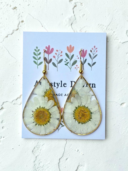 Real Daisy Flower Resin Teardrop Earrings