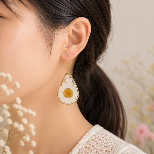 Real Daisy Flower Resin Teardrop Earrings