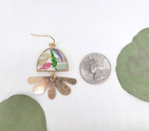 Daisy Flower petal resin leaf dangle earrings