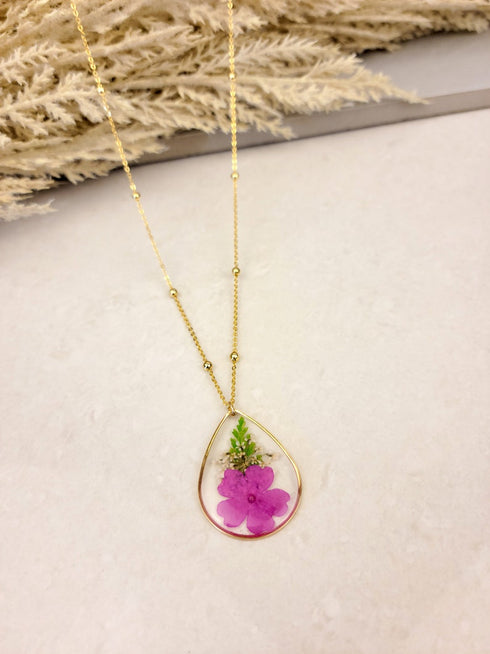Dried Flower Handmade Resin Necklace