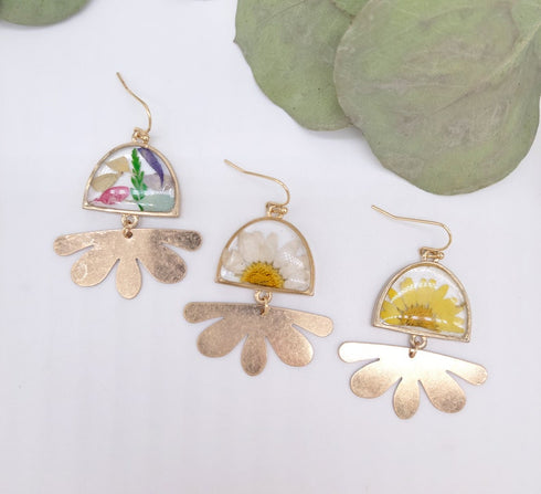 Daisy Flower petal resin leaf dangle earrings
