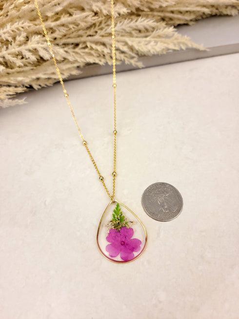 Dried Flower Handmade Resin Necklace