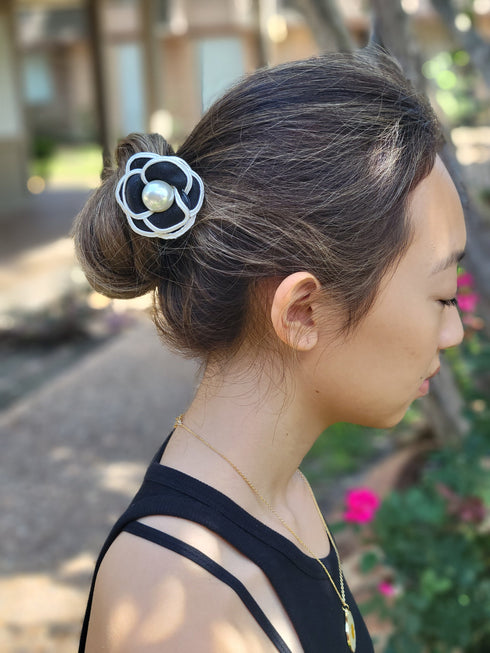 Handmade Black & white flower hair tie