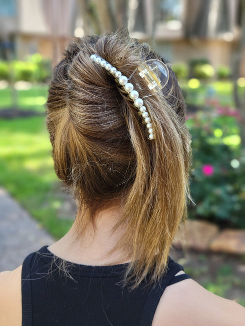 Multi-sized Ivory Pearl Long Hair Claw