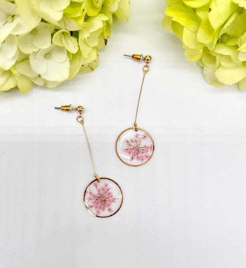 Handmade Dried flower Small Botanical Circle Earrings Handmade Resin Earrings , Real flower jewelry, Gifts for Her