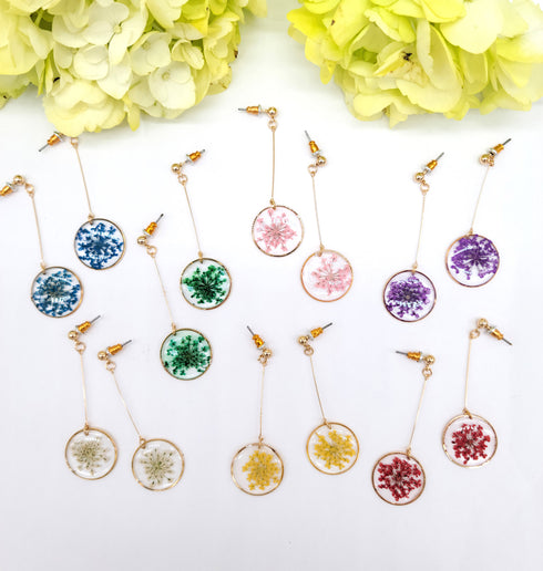 Handmade Dried flower Small Botanical Circle Earrings Handmade Resin Earrings , Real flower jewelry, Gifts for Her