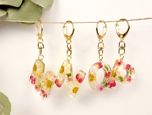 Handmade Pressed Flowers Resin Keychain, Initials Letter Alphabet Name Gifts For Her