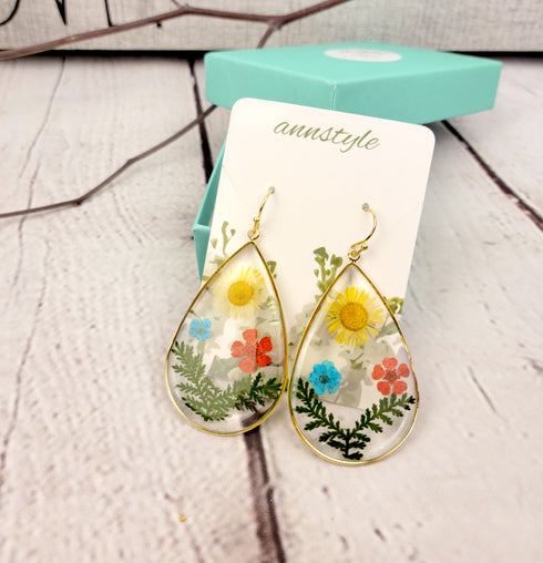 Tear drop Daisy and Multi Pressed Flower Earrings for her, for gift